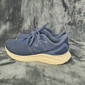 New Balance  Men's Fresh Foam Arishi V4 Running Sneakers 10 Wide